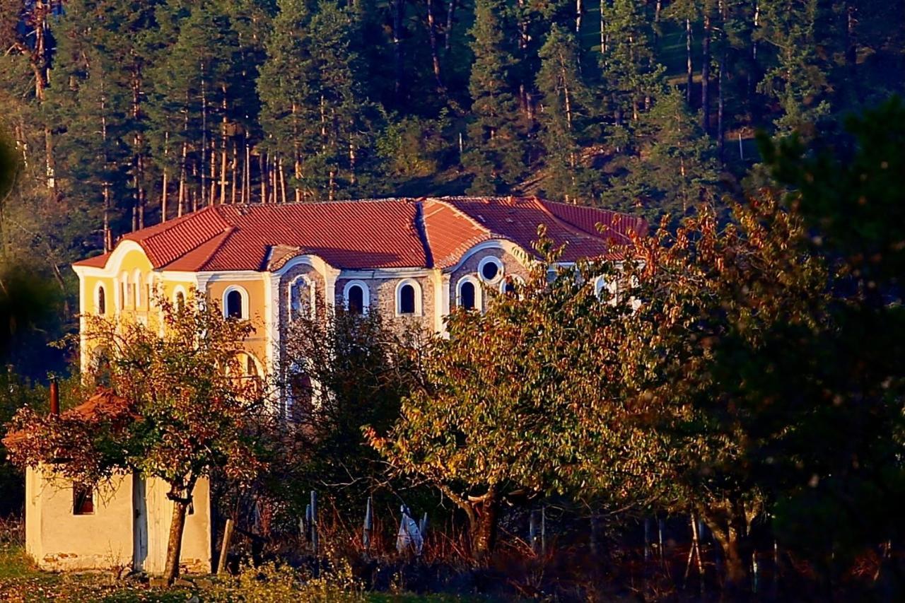 Iliikova House Hotel Kalofer Exterior photo