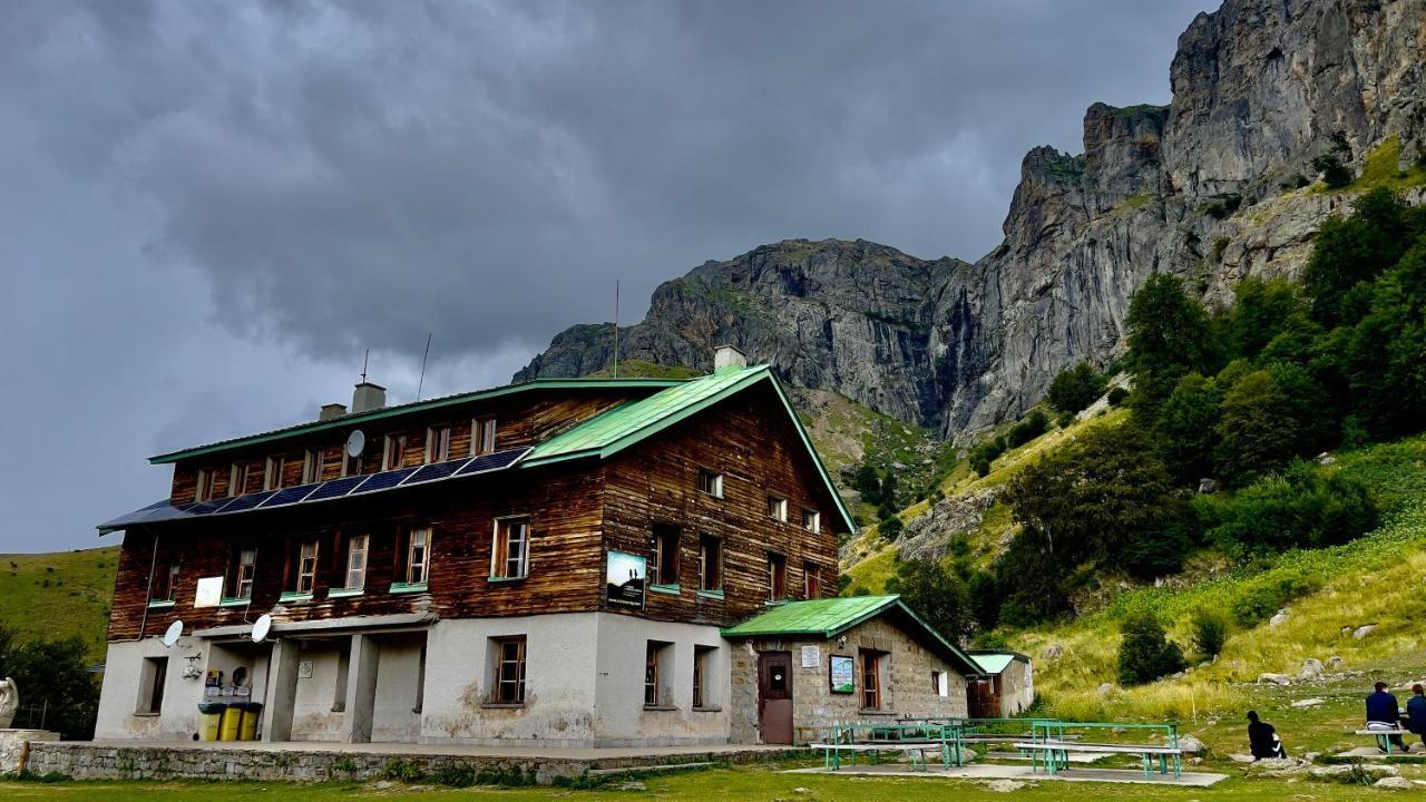 Iliikova House Hotel Kalofer Exterior photo